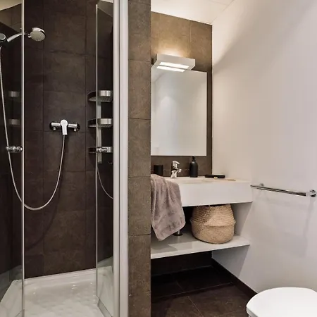 Elan - 2 Bedrooms And Balcony In Sant Gervasi Apartman
