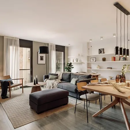 Elan - 2 Bedrooms And Balcony In Sant Gervasi Apartman